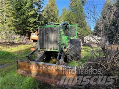 John Deere 648L Skiddery