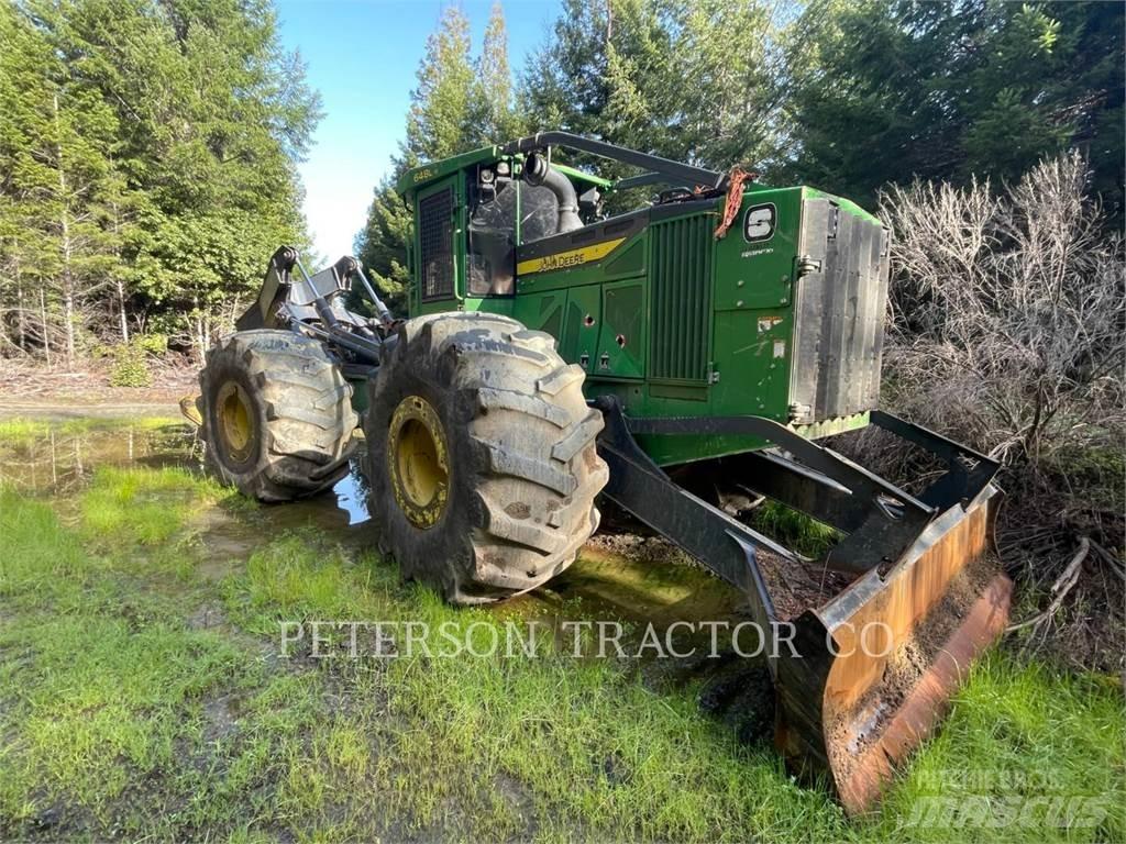 John Deere 648L Skiddery