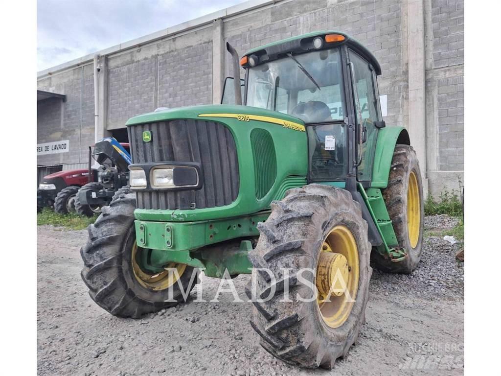 John Deere 6615 Traktory