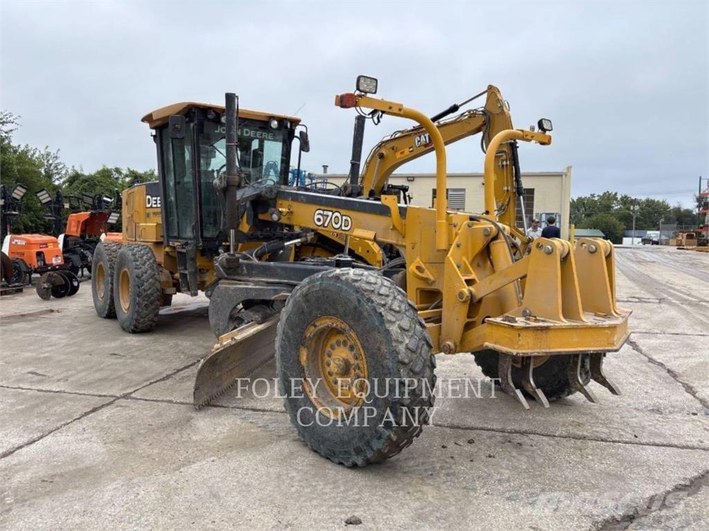 John Deere 670 Grejdry