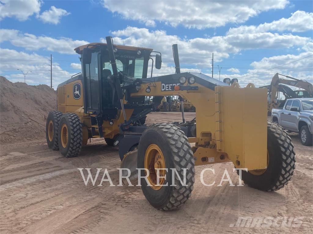 John Deere 670 Grejdry