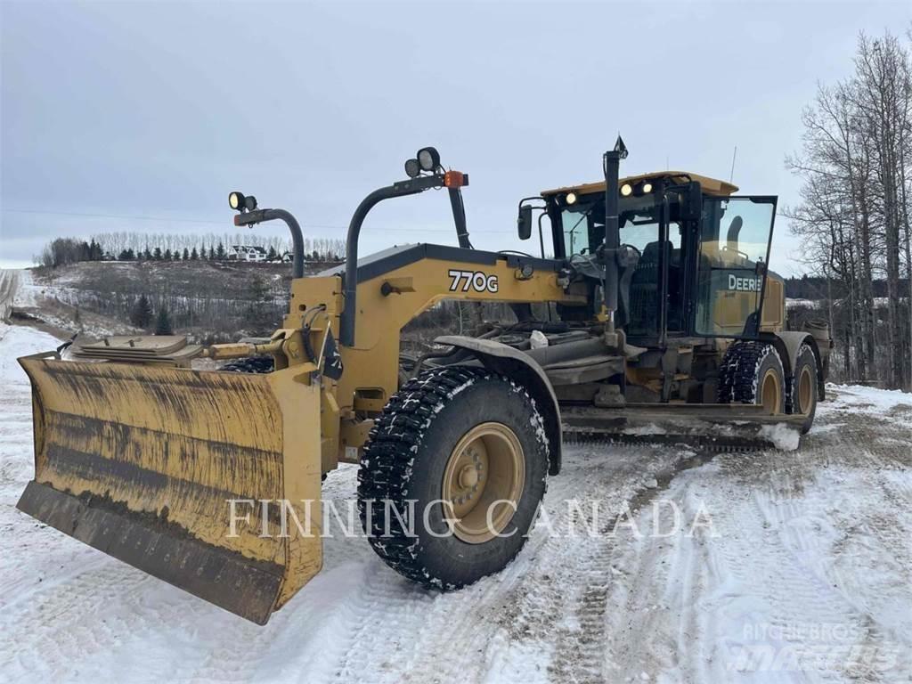 John Deere 770G Grejdry