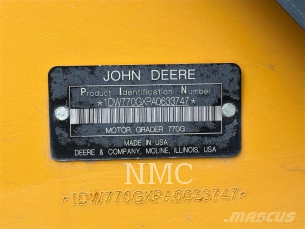 John Deere 770G Grejdry