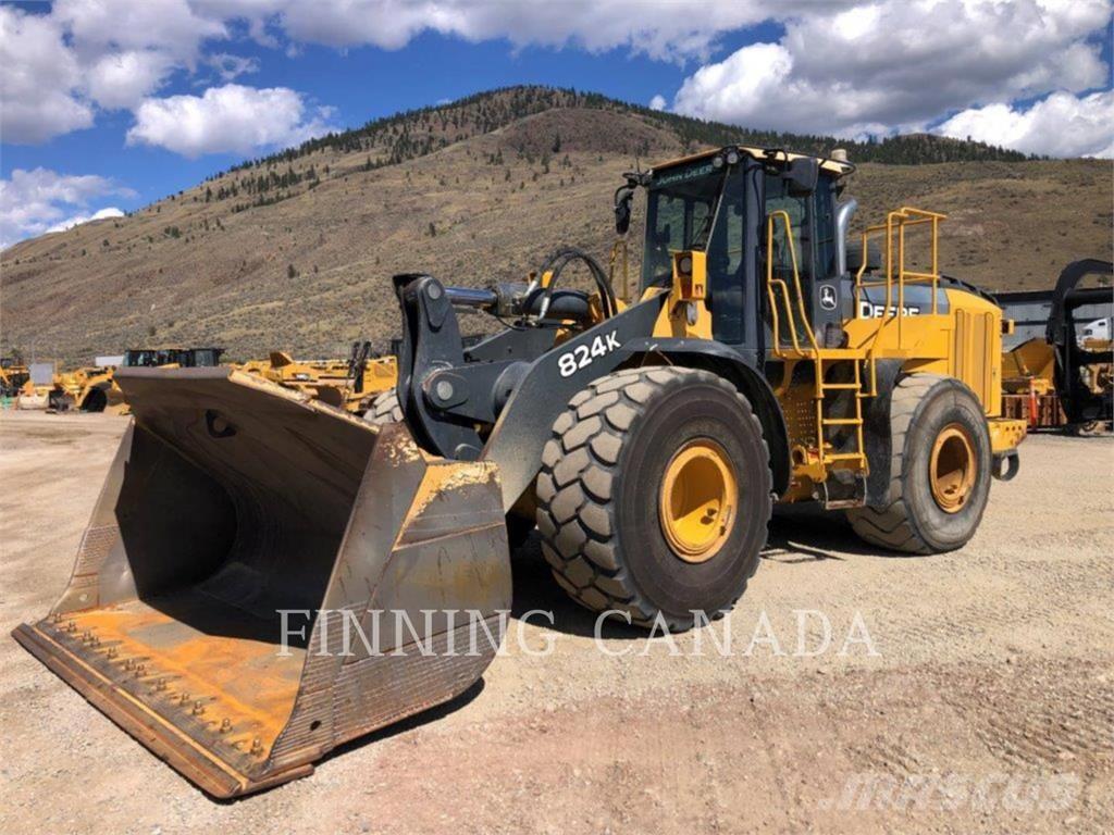 John Deere 824K Kolové nakladače