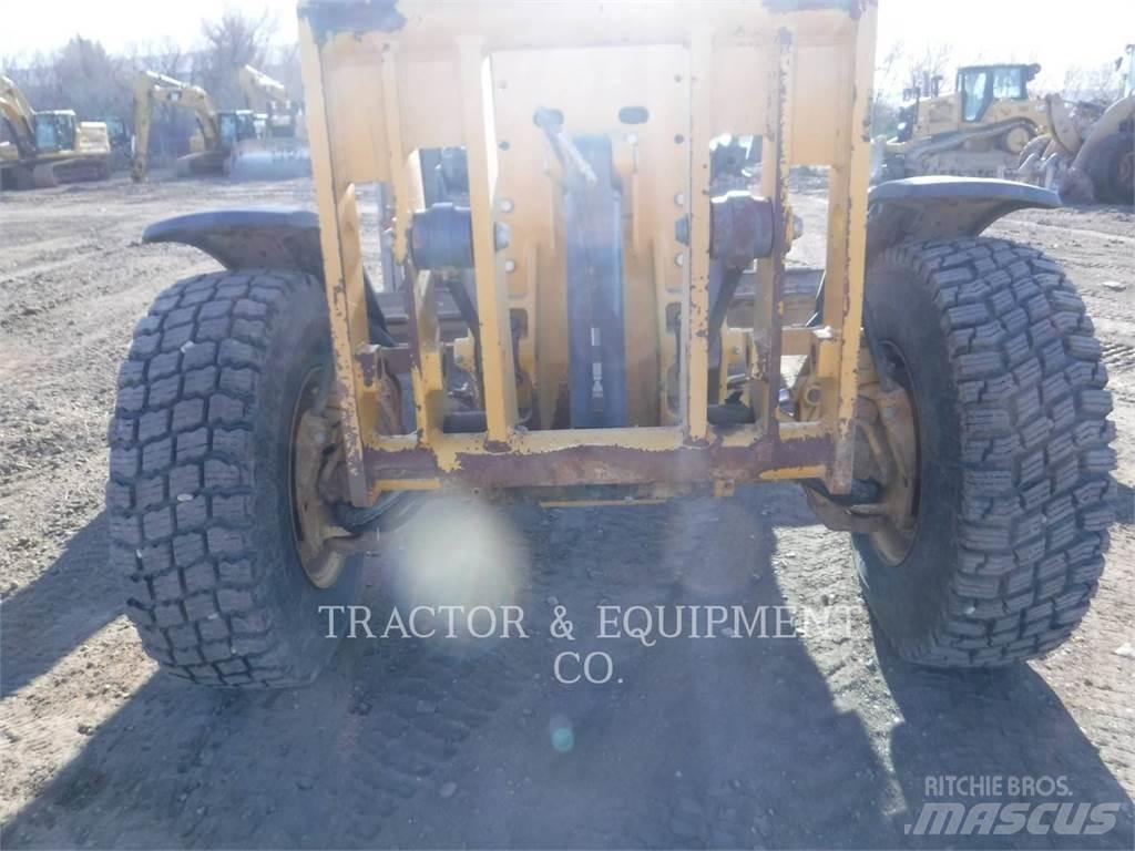 John Deere 872GP Grejdry