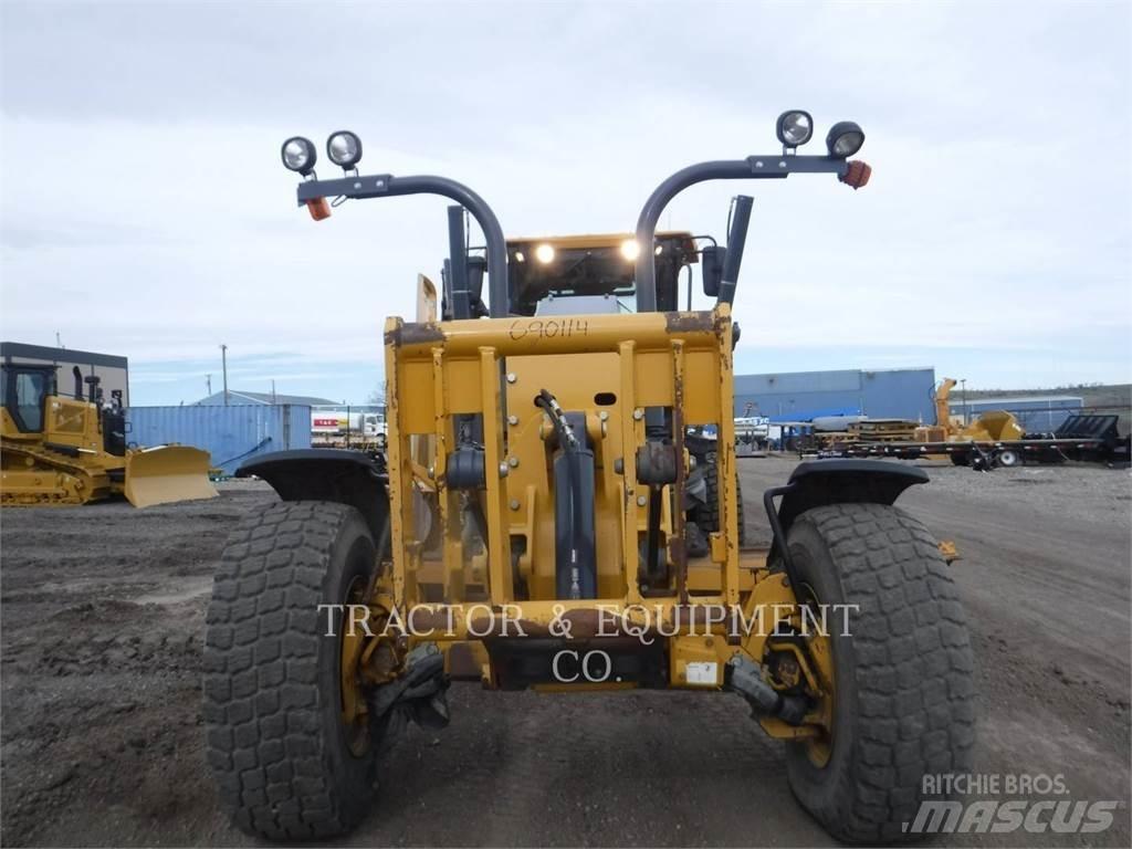 John Deere 872GP Grejdry