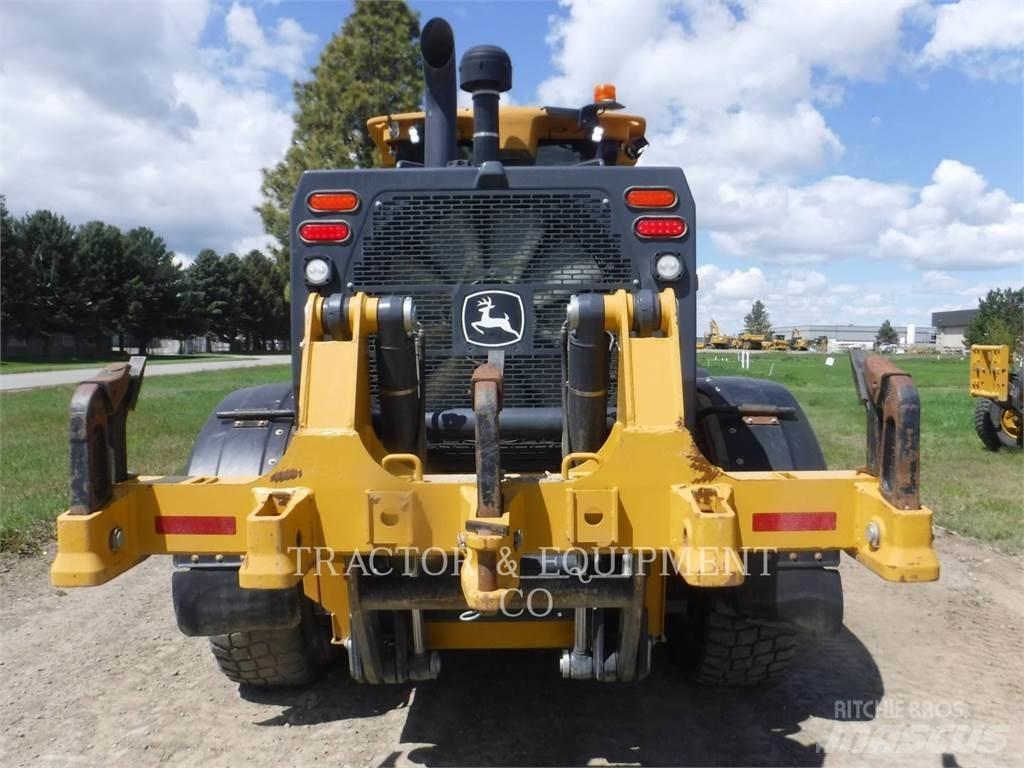 John Deere 872GP Grejdry