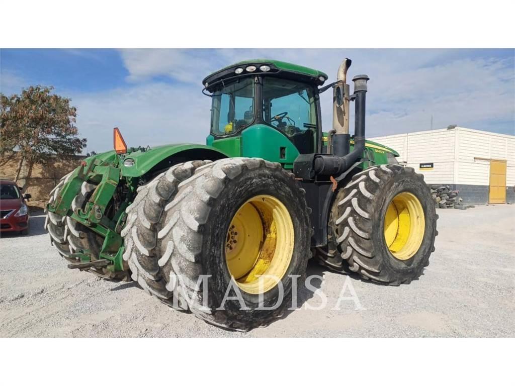 John Deere 9460R Traktory