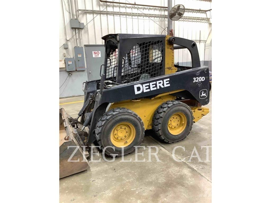 John Deere & CO. 320 D Smykem řízené nakladače