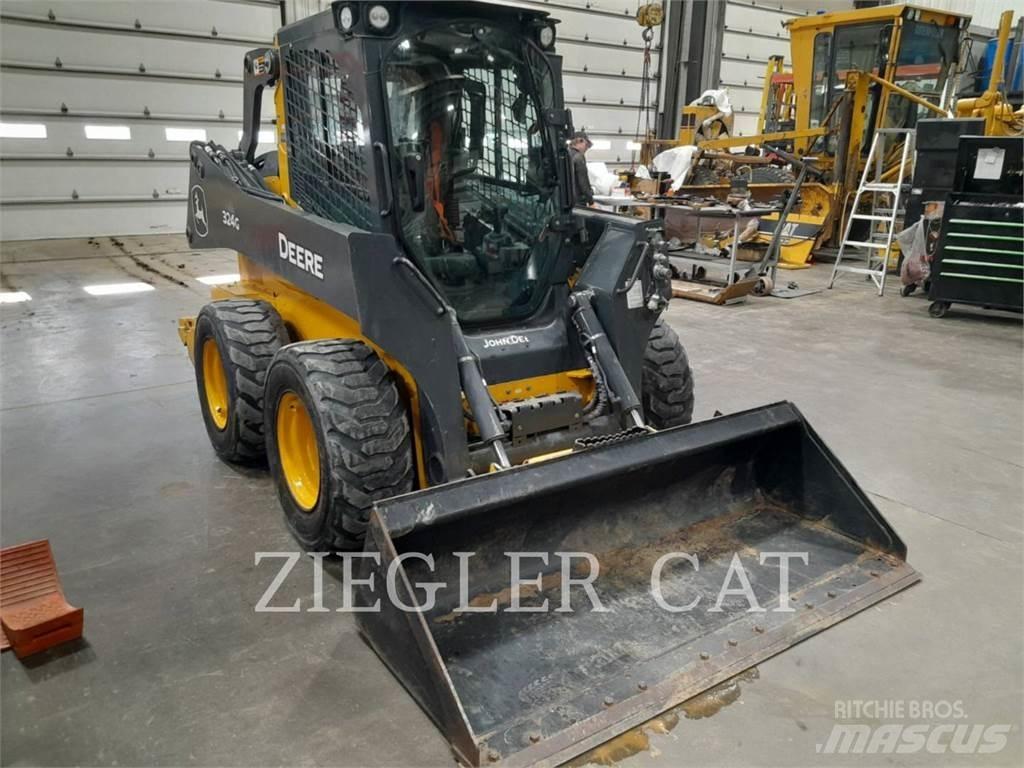 John Deere & CO. 324G Smykem řízené nakladače