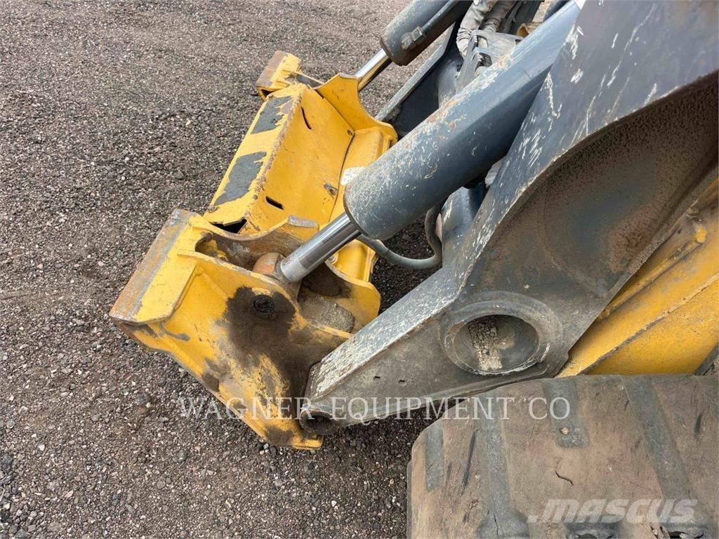John Deere & CO. 333G Pásové nakladače