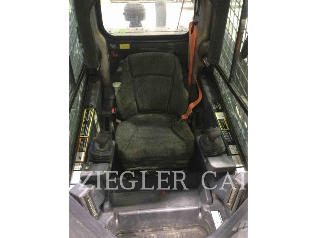 John Deere & CO. 333G Pásové nakladače