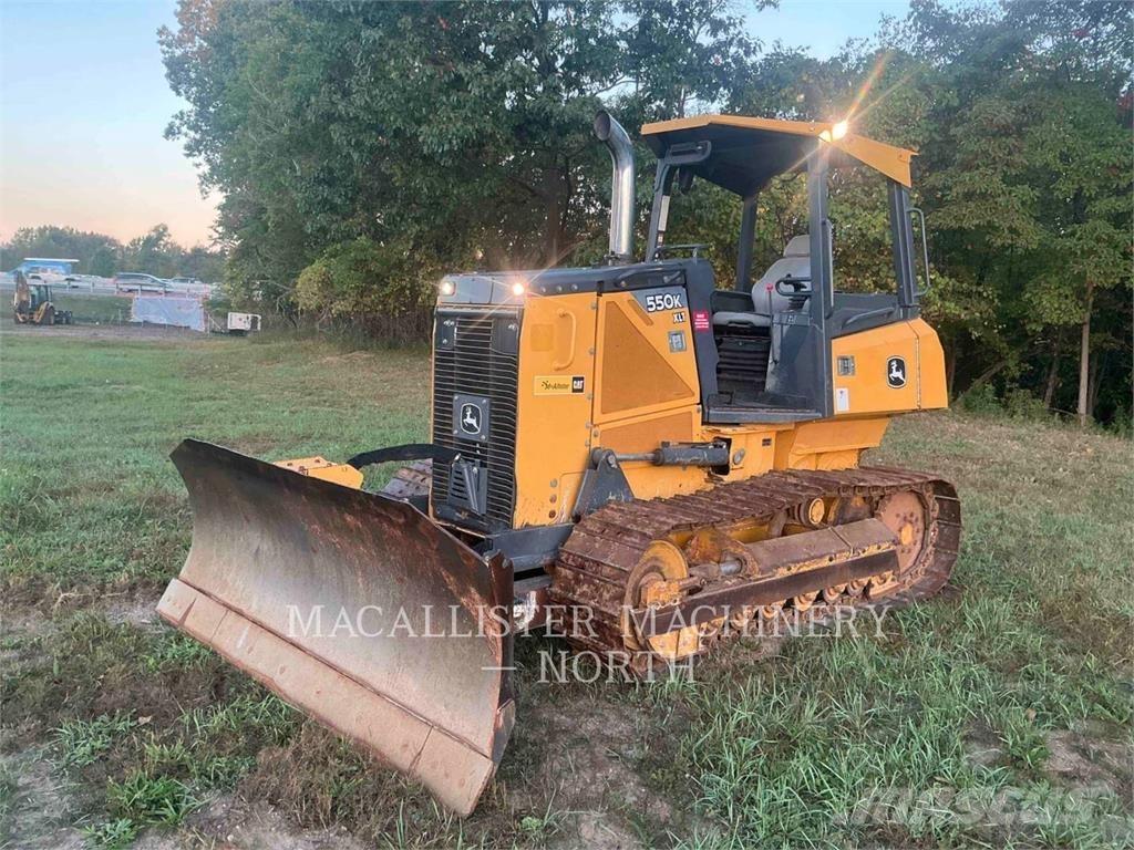John Deere & CO. 550 Pásové dozery