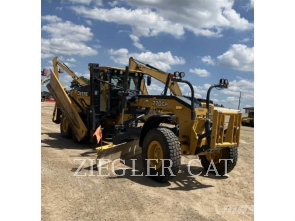 John Deere & CO. 770 GP Grejdry