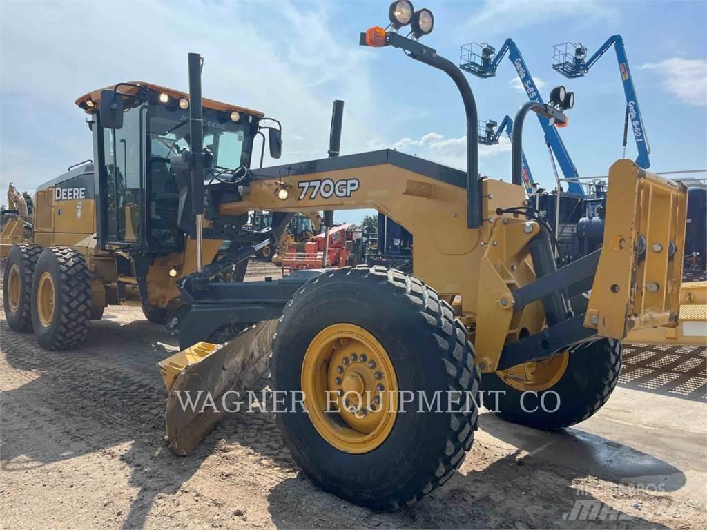 John Deere & CO. 770GP Grejdry