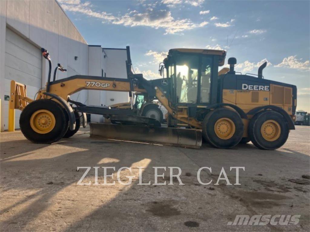 John Deere & CO. 770GP Grejdry