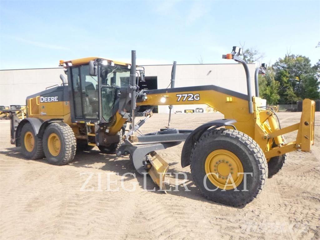 John Deere & CO. 772 G Grejdry