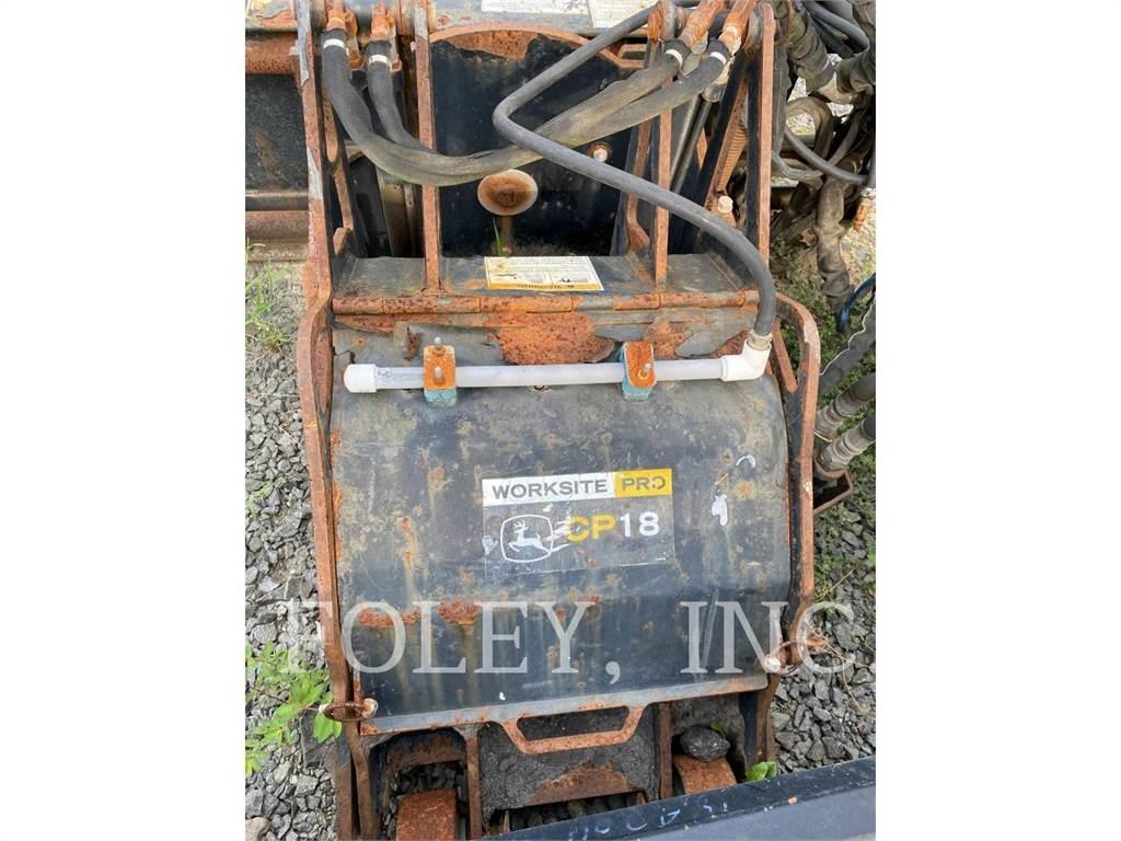 John Deere CP18 Silniční frézy
