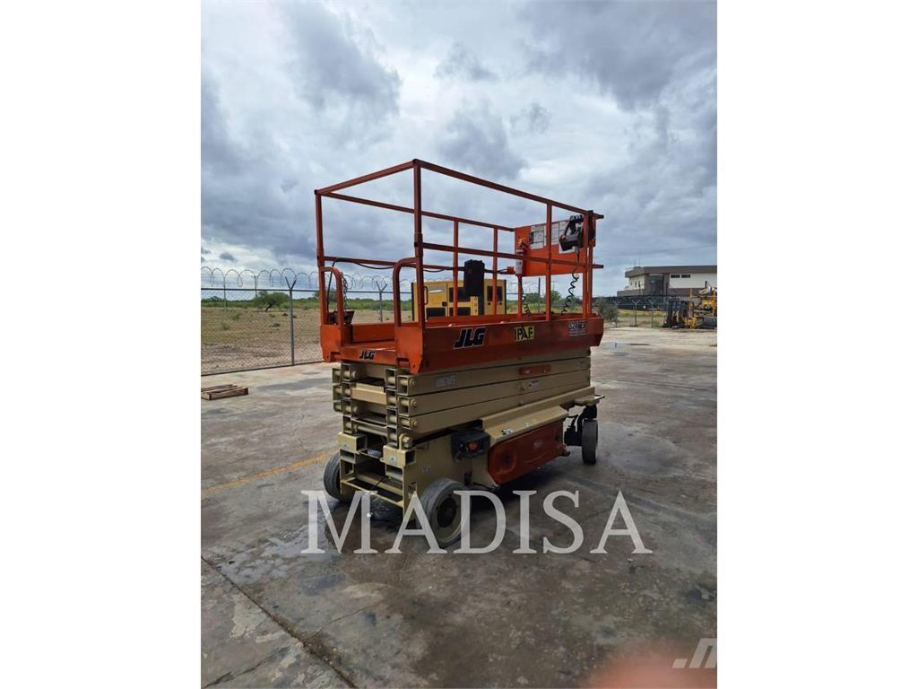 Jungheinrich 3246ES Nůžková zvedací plošina