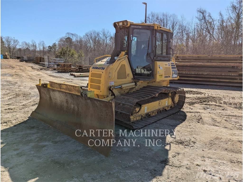 Komatsu D39PX-24 Pásové dozery