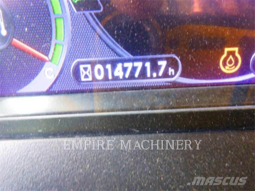 Komatsu HD785-8 Kloubové dempry