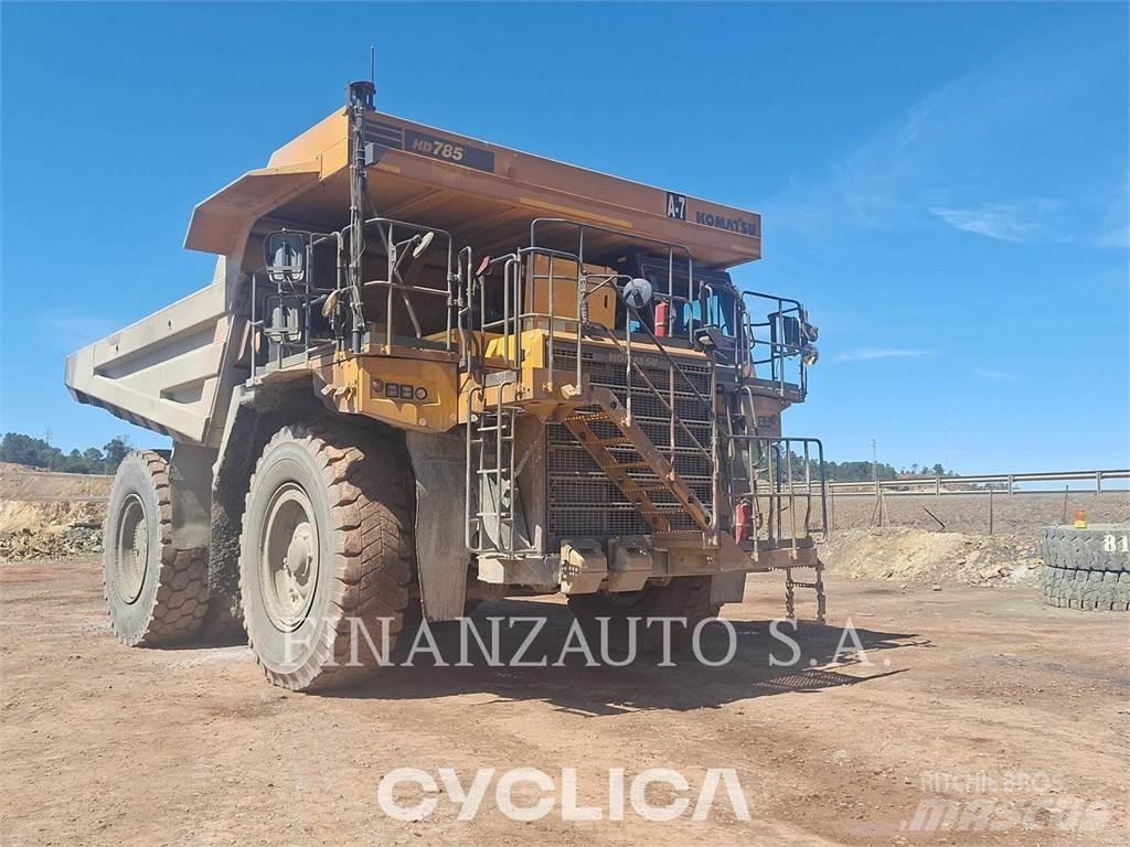 Komatsu HD785-8 Kloubové dempry