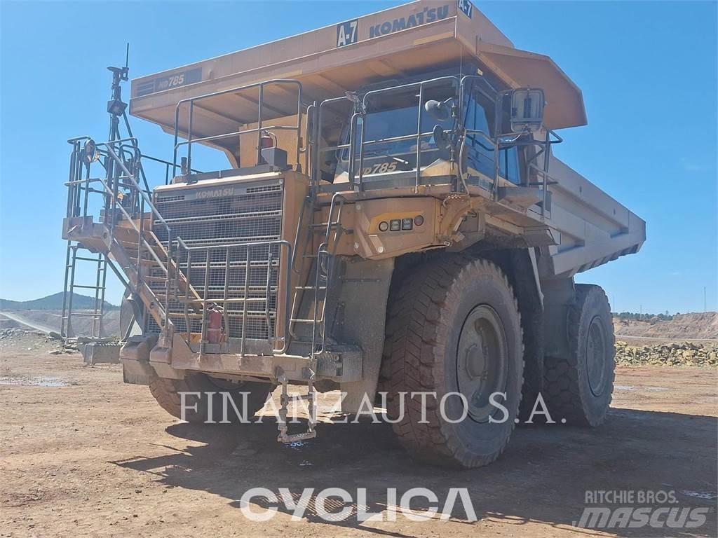 Komatsu HD785-8 Kloubové dempry