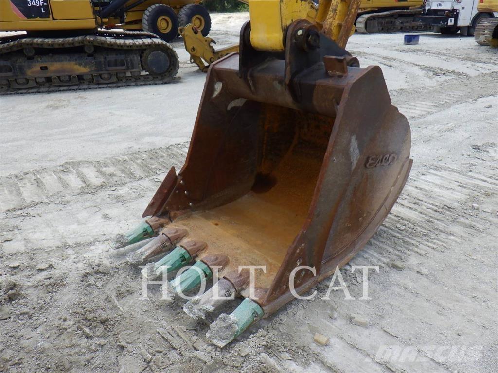 Komatsu PC360LC-11 Pásová rýpadla