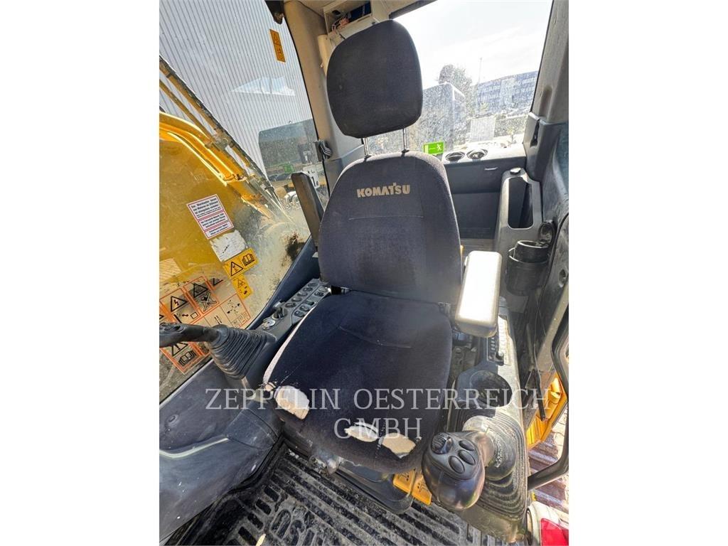 Komatsu PC450LC-8 Pásová rýpadla