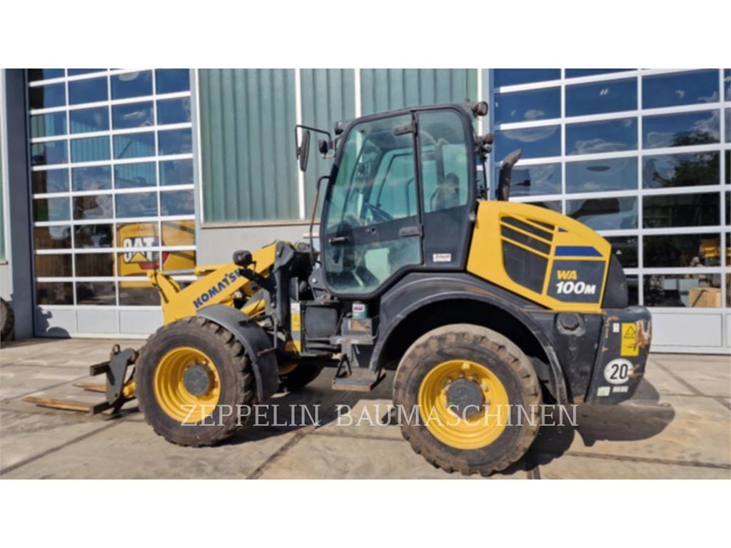 Komatsu WA100M-7 Kolové nakladače