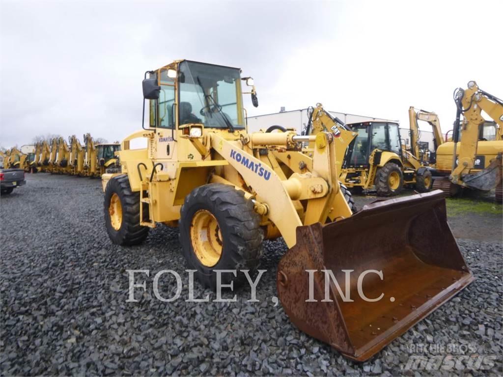 Komatsu WA250-5L Kolové nakladače