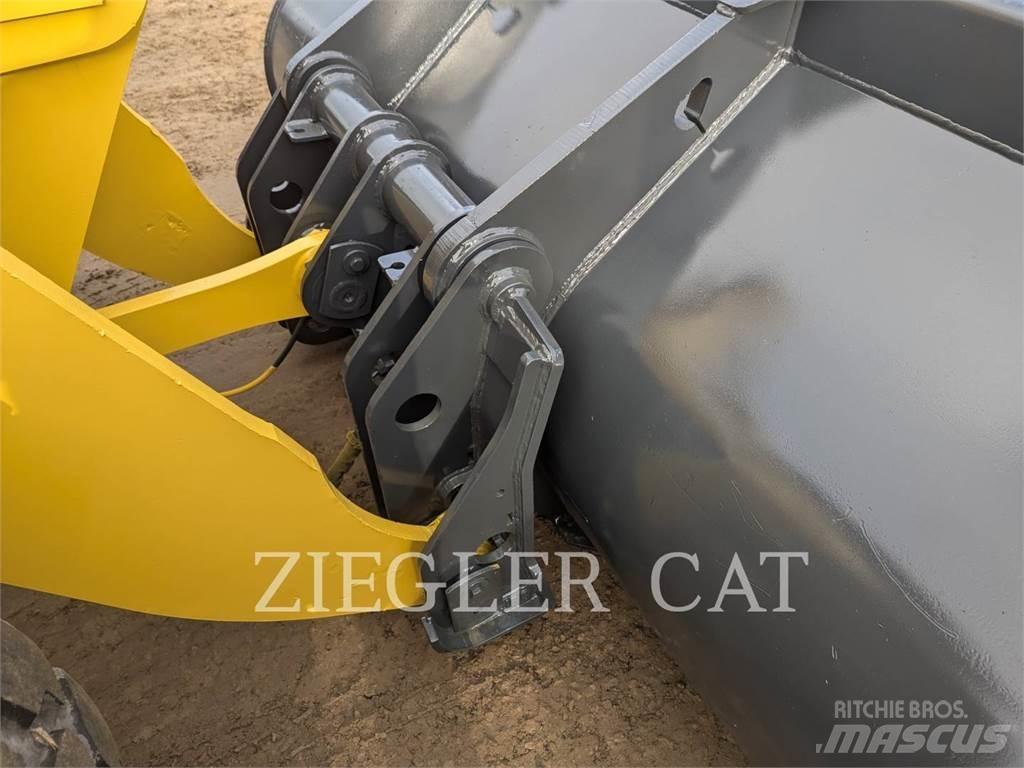 Komatsu WA250-5L Kolové nakladače