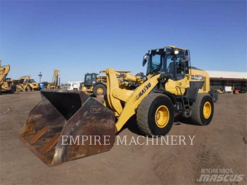 Komatsu WA320-8 Kolové nakladače