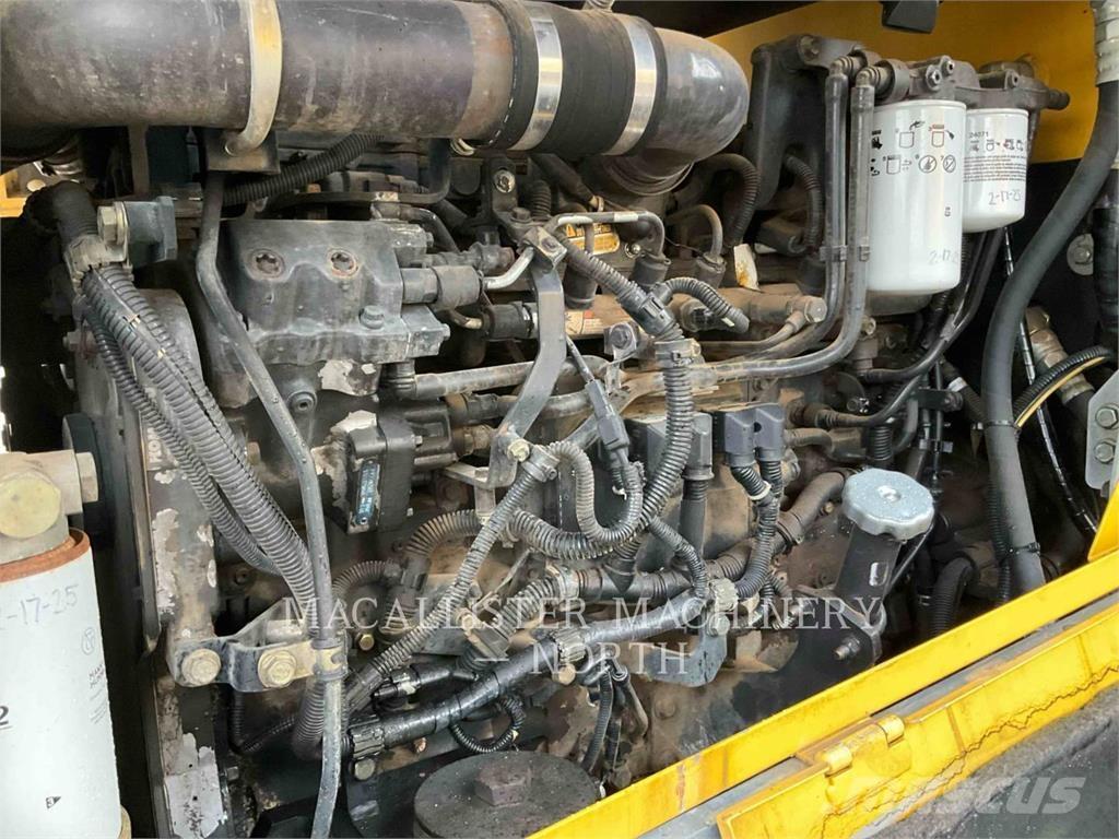 Komatsu WA430 Kolové nakladače