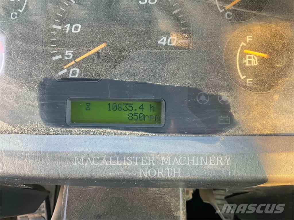 Komatsu WA430-6 Kolové nakladače