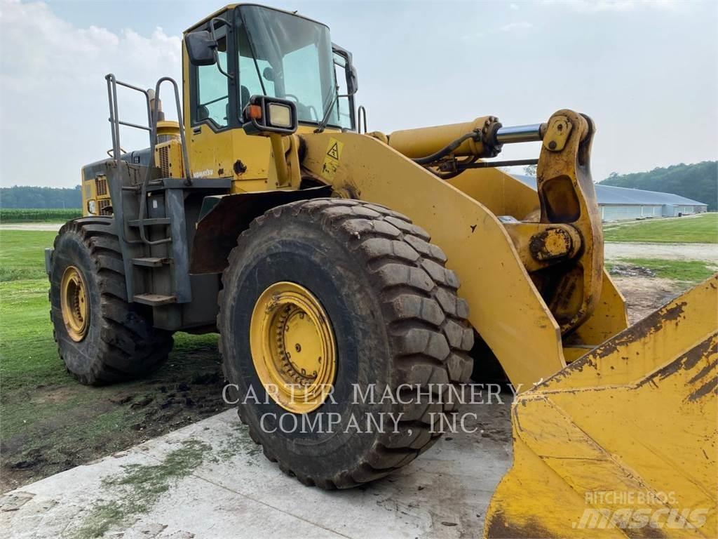 Komatsu WA500 Kolové nakladače
