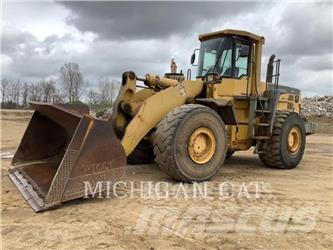 Komatsu WA500-3L Kolové nakladače