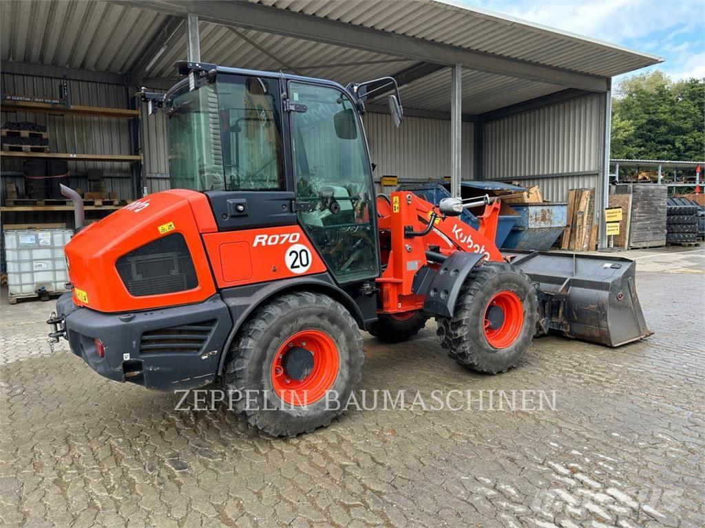 Kubota R070 Kolové nakladače