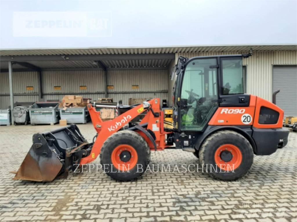 Kubota R090 Kolové nakladače