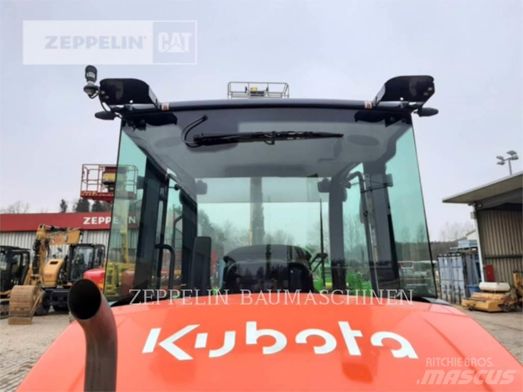 Kubota R090 Kolové nakladače