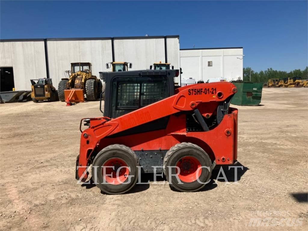 Kubota SSV75 Smykem řízené nakladače
