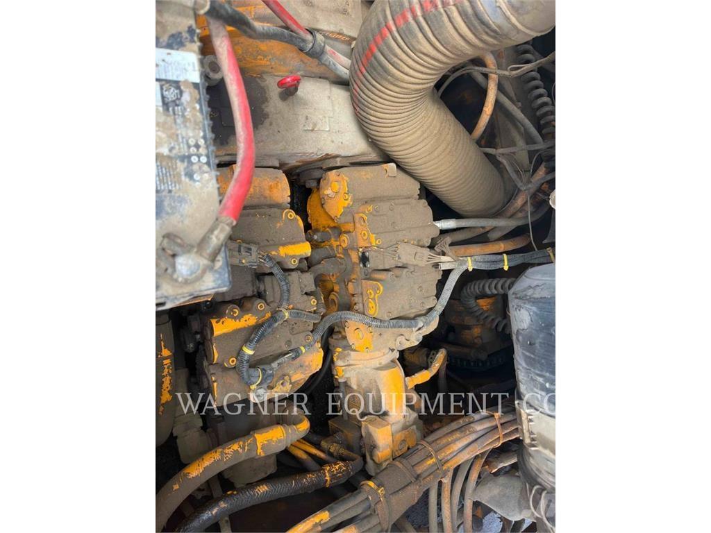 LeeBoy L8816 T Finišery