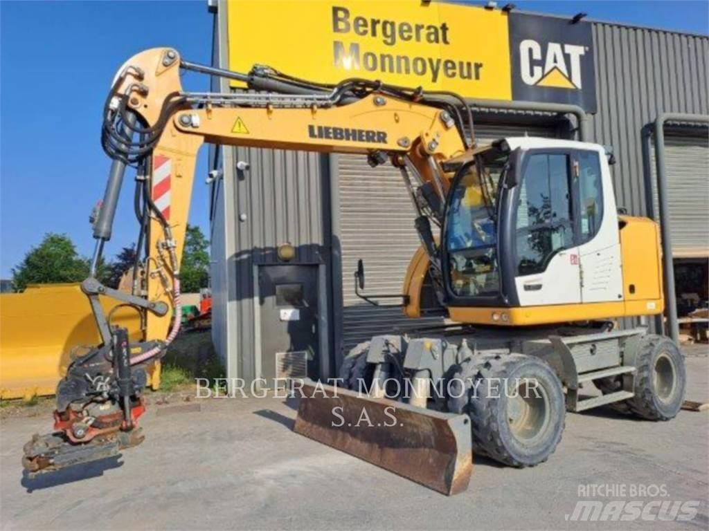 Liebherr A913 Kolová rýpadla