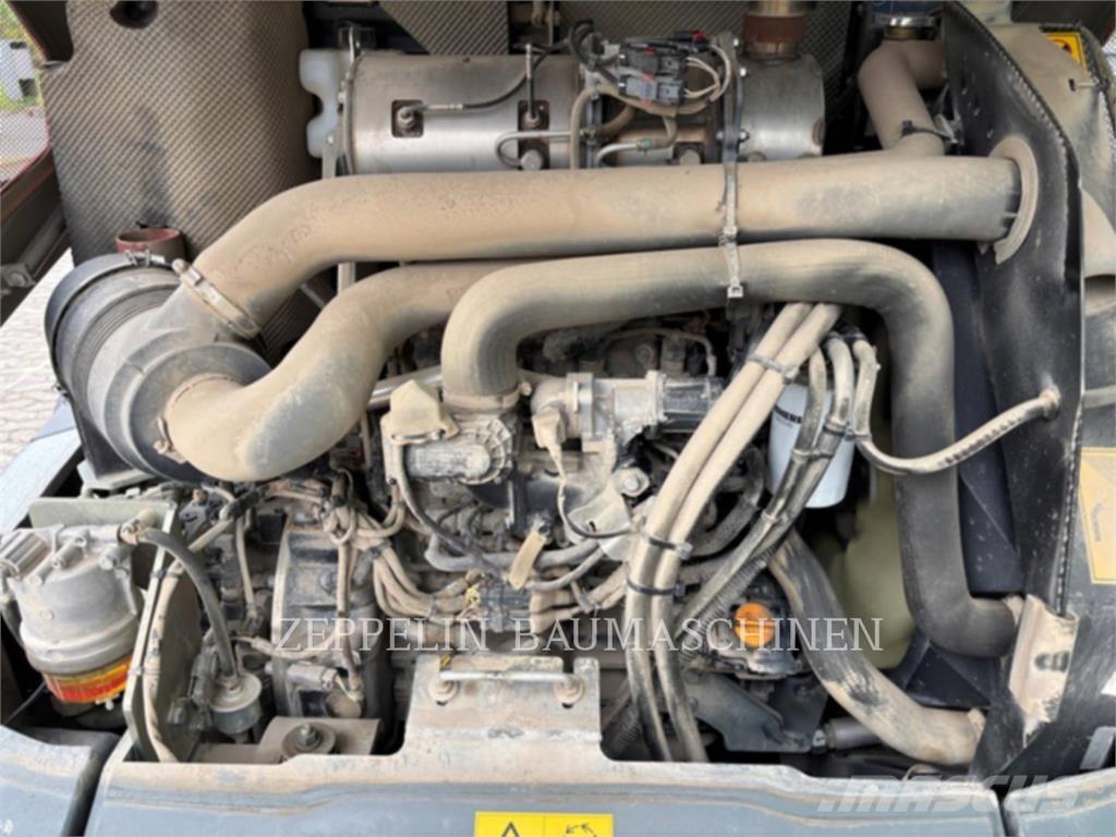 Liebherr L506 Kolové nakladače