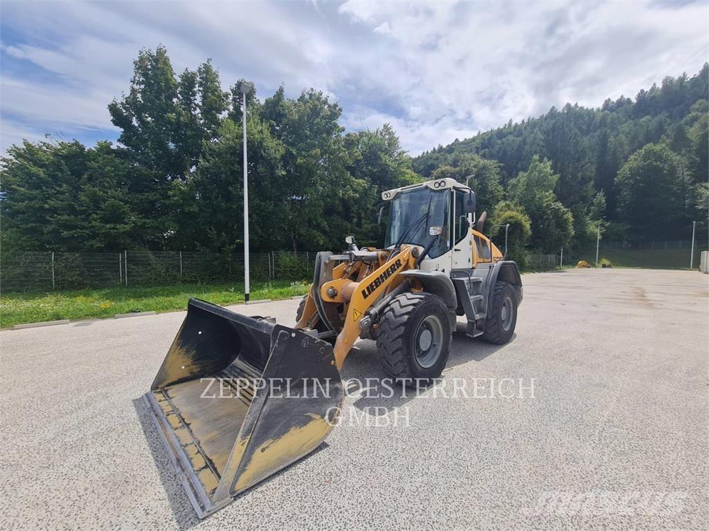 Liebherr L526 Kolové nakladače