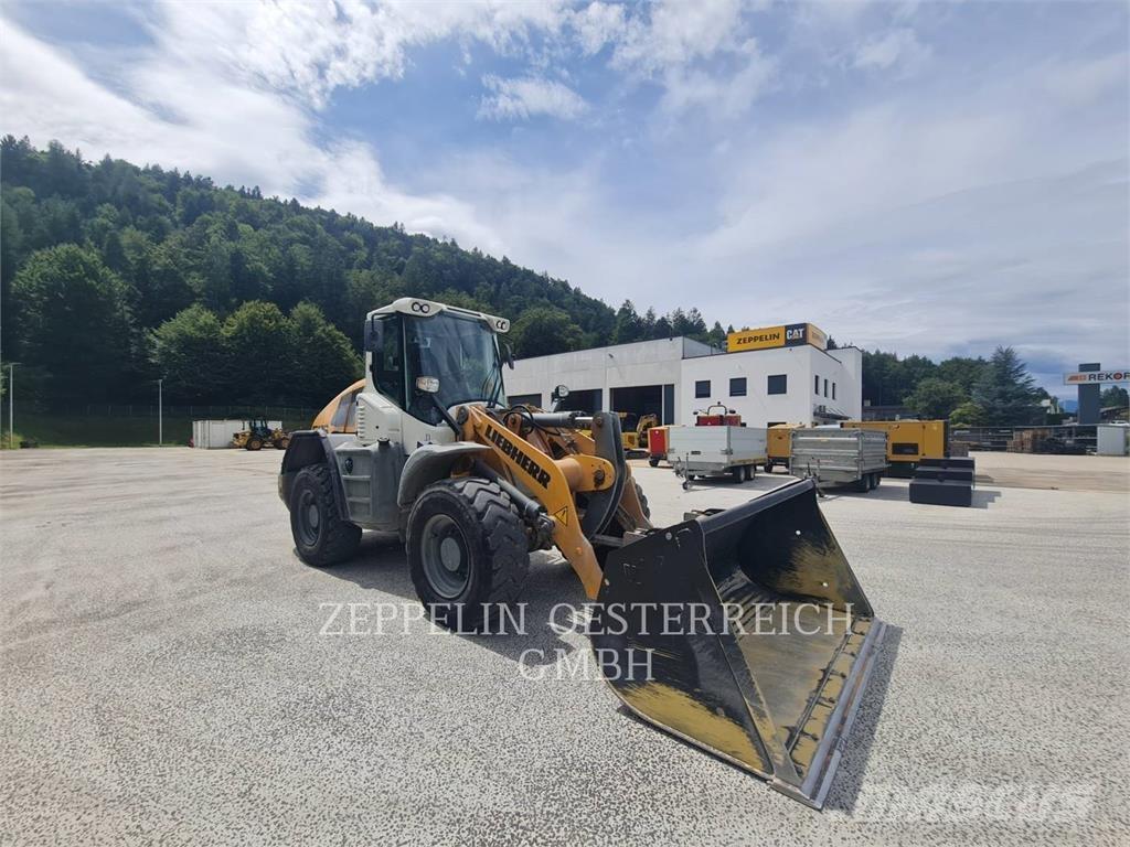 Liebherr L526 Kolové nakladače