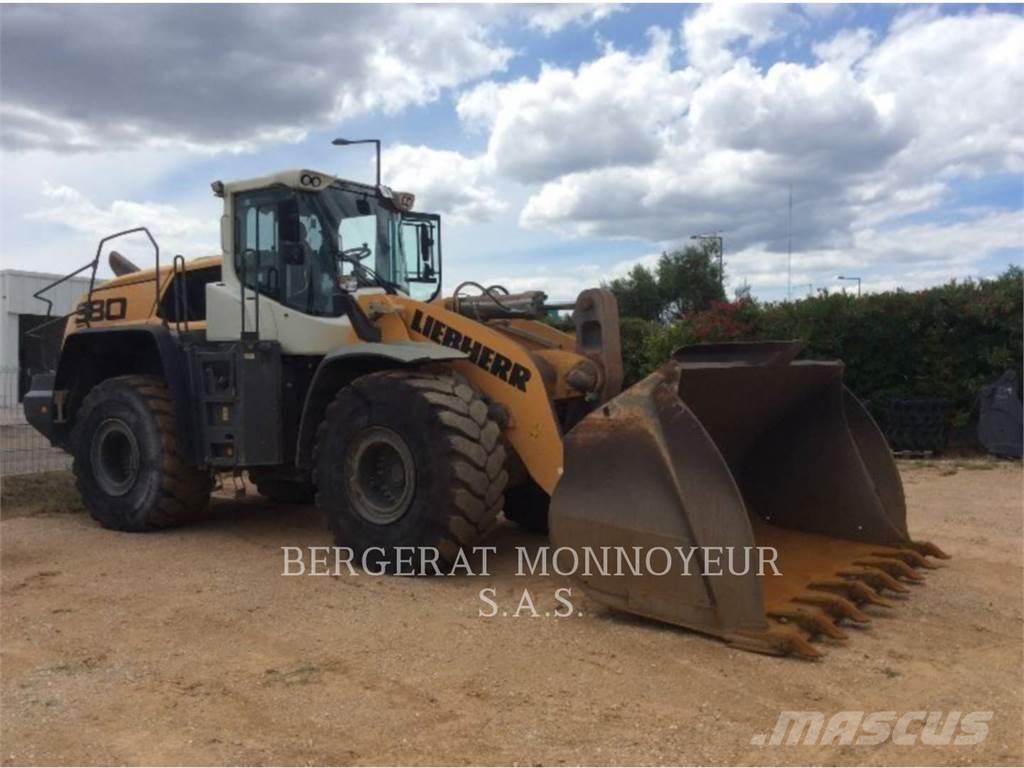 Liebherr L580 Kolové nakladače