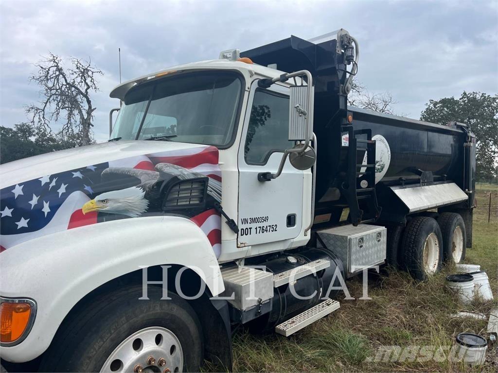 Mack GRANITE CV713 Další