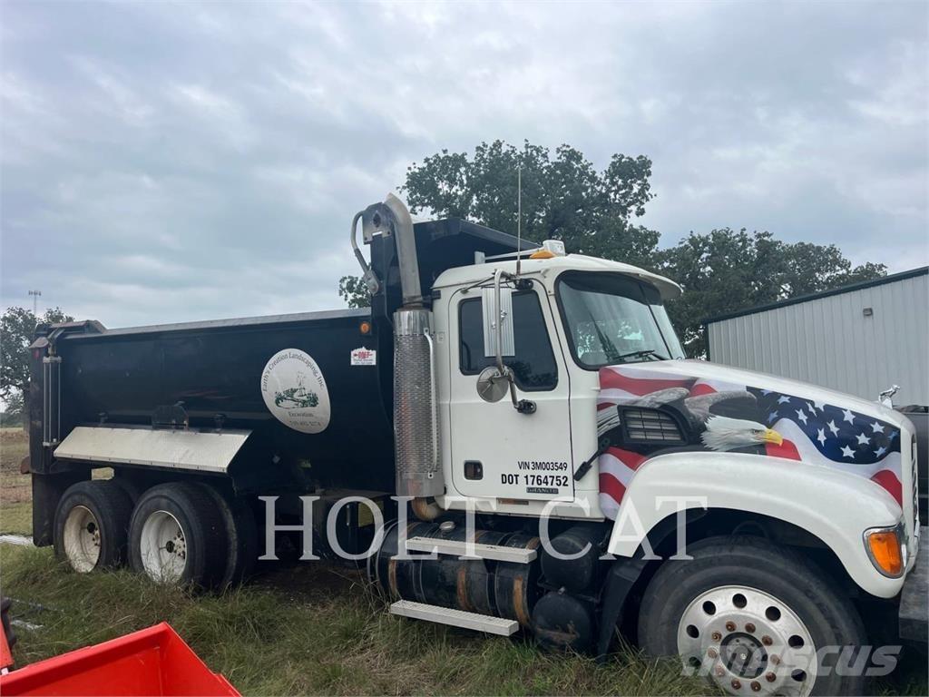 Mack GRANITE CV713 Další