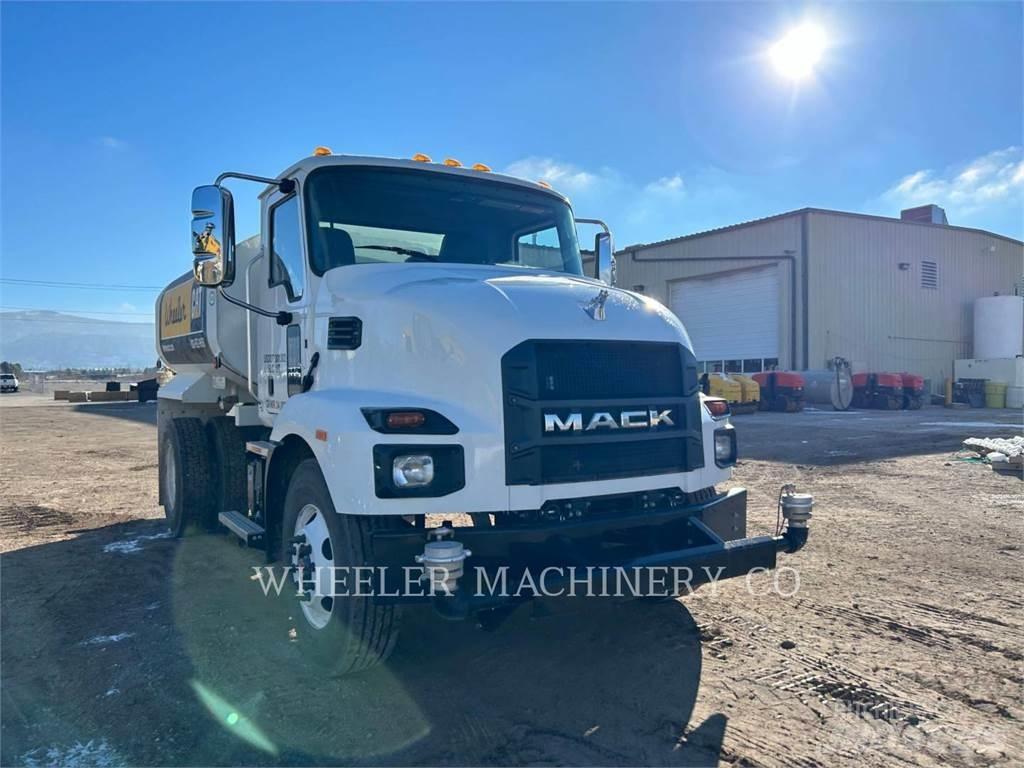 Mack WT2000 A Cisternové vozy